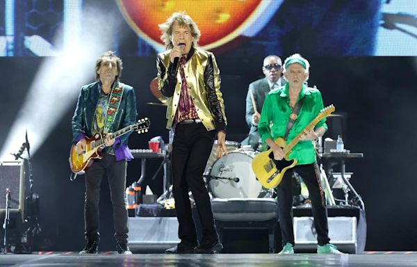 Watch Rolling Stones Play ‘Tell Me Straight’ Live for First Time