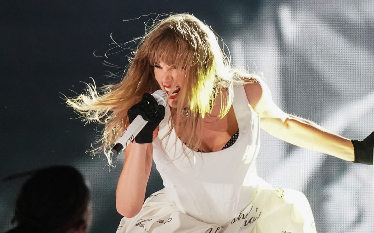 Taylor Swift Screaming Mid-Song in New Eras Video Settles Fan Debate