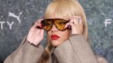 Os óculos de sol maximalistas são o truque de estilo preferido de Rihanna