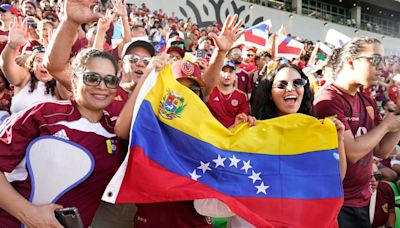 La Vinotinto y ‘Mano, tengo fe’, el fútbol llena de esperanza a migrantes venezolanos