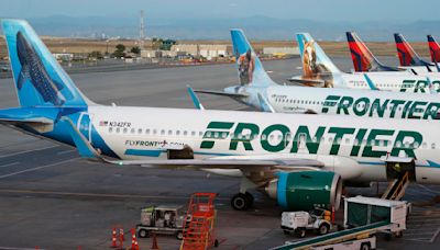 Frontier pilot arrested onboard aircraft in Houston