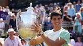 Carlos Alcaraz regains No. 1 ranking over Novak Djokovic with first grass court championship