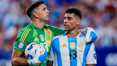 El DESOPILANTE cruce en redes sociales del Dibu Martínez y el Cuti Romero tras el triunfo de Argentina en la Copa América