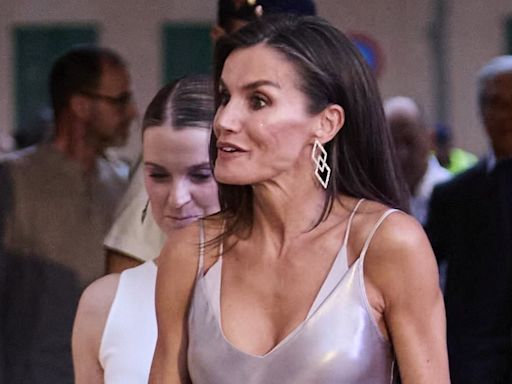 Queen of Tinseltown! Letizia of Spain channels Hollywood glamour