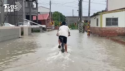 颱風過境溪水暴漲！「俗女」拍攝地菁寮社區被淹沒 慘變一片汪洋│TVBS新聞網