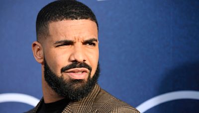 “Likely to cause confusion”: Drake is sued for T shirt copyright infringement