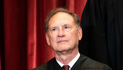 Supreme Court Justice Samuel Alito Argues Presidents Must Be Allowed to Commit Federal Crimes or Democracy as We Know...