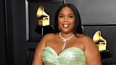 Lizzo debuts new curtain bangs haircut and now, we need to book a salon appointment