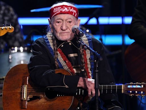 Willie Nelson's health issues over the years as the 91-year-old is cleared to go back on tour