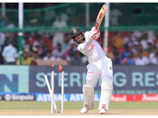 WATCH: Jasprit Bumrah's Sensational delivery to dismiss Bangladesh's Mushfiqur Rahim in second Test match