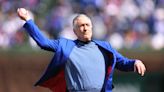 Pat Hughes delivers message to Cubs fans during Hall of Fame induction