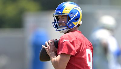 Matthew Stafford reports to training camp after Rams, QB modify contract