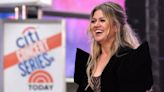 Kelly Clarkson Says Her Kids 'Were Looking at Me Like I Was Thor' When They Sang with Her on Stage