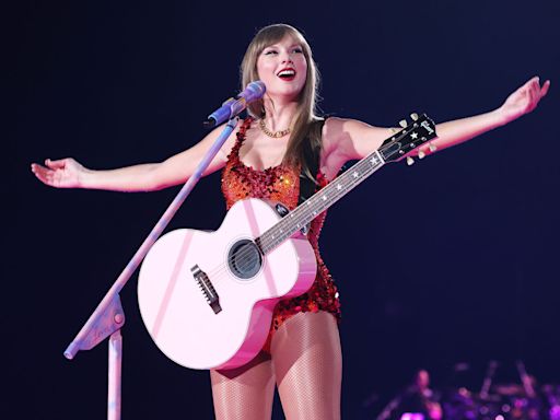Taylor Swift Holds Off Dua Lipa In Australia’s Albums Chart Race