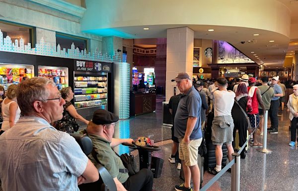 System outage causes long check-in lines at Las Vegas Strip properties