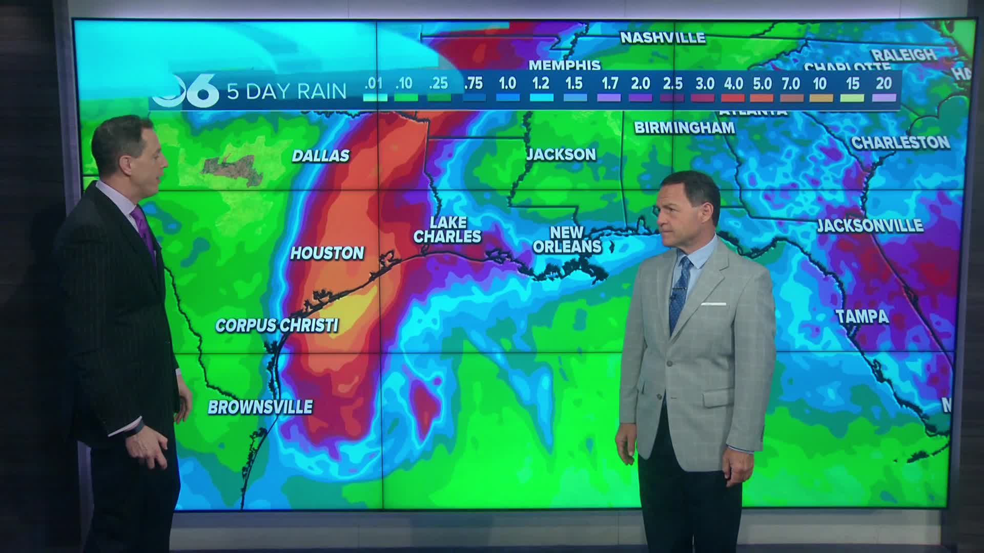 Beryl bears down on Texas, where it is expected to hit after regaining hurricane strength