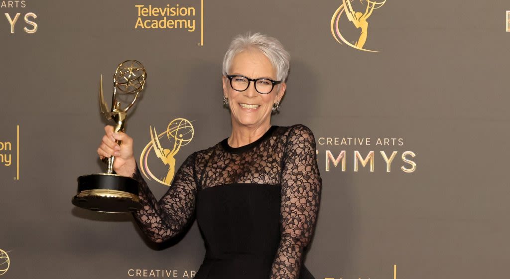 Jamie Lee Curtis wins first Emmy at Creative Arts ceremony