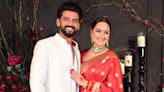 What Newlyweds Sonakshi Sinha-Zaheer Iqbal’s Parents Wore At The Reception Party - News18