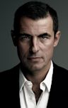 Claes Bang