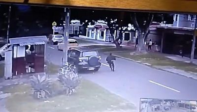 Aparece video del asesino de mujer en Suba, justo cuando corre para tratar de escapar