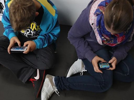 La prohibición del uso de celulares en Nueva York sería un gran desafío financiero para las escuelas públicas