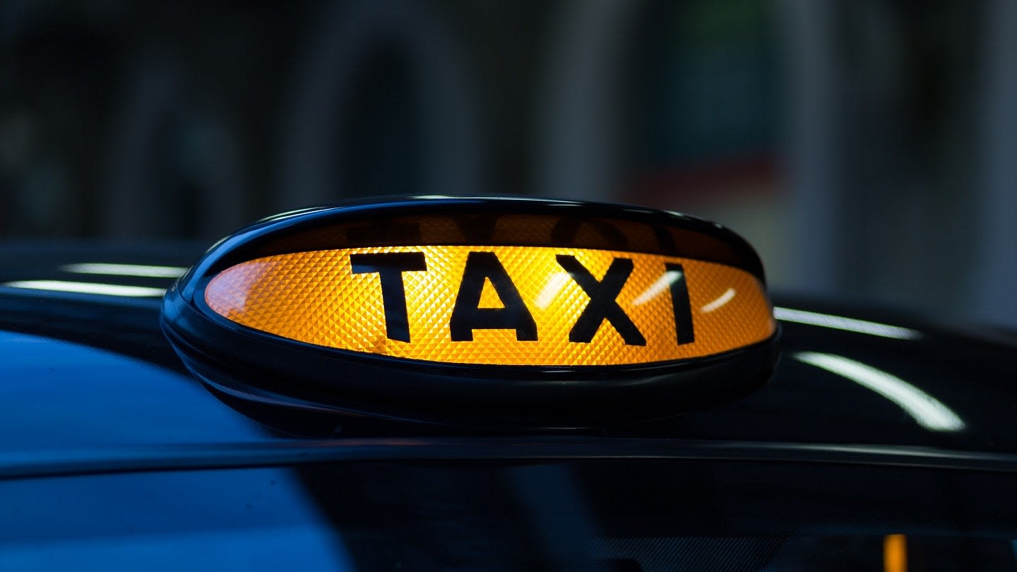 Flock partners Acorn on connected insurance for UK taxi fleets