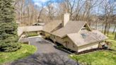 Home built for John and Annie Glenn on the Scioto River is on the market