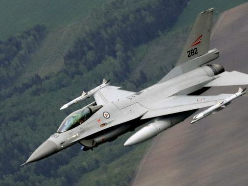 F-16 fighter jets from Denmark and Netherlands 'in Ukraine's skies this summer'