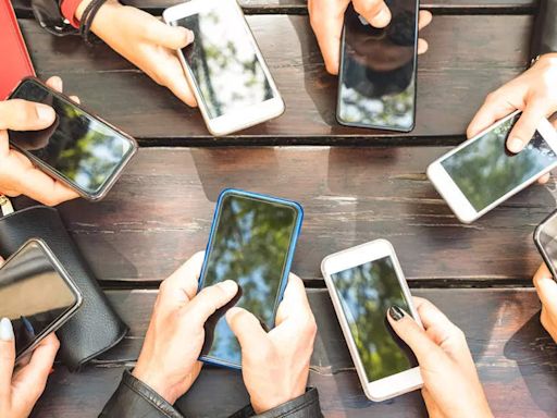 New Mobile Number Portability rules to come into effect from Monday. Here's what it means for you