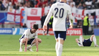 Gary Lineker knows all about s**t England displays ... and how to fix them