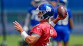 Jones full go for Giants after tough offseason