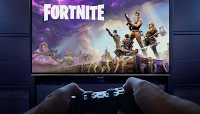 Fortnite fans in shock as surprise update sees players taken offline