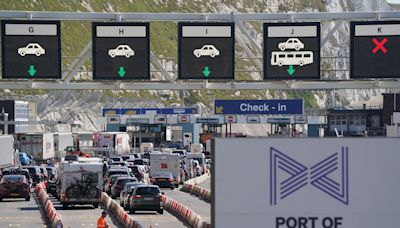 London St Pancras Eurostar, Dover port and Eurotunnel face border delays as post-Brexit checks are introduced