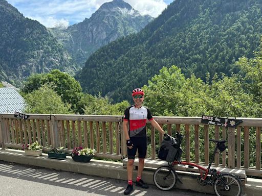 Man completes five-day Alps cycle on foldable bike