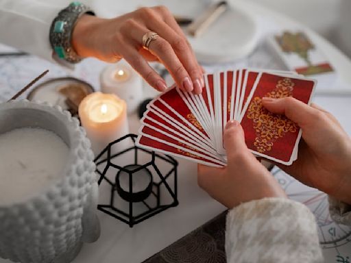 Tarot Card Readings: Here’s What The Cards Suggest For The Period July 6 to July 19 For All Zodiac Signs