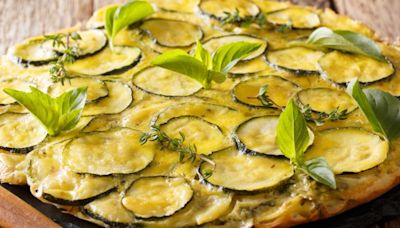 "C'est de loin ma tarte préférée de l'été" : la recette de la tarte fine aux courgettes et à la ricotta