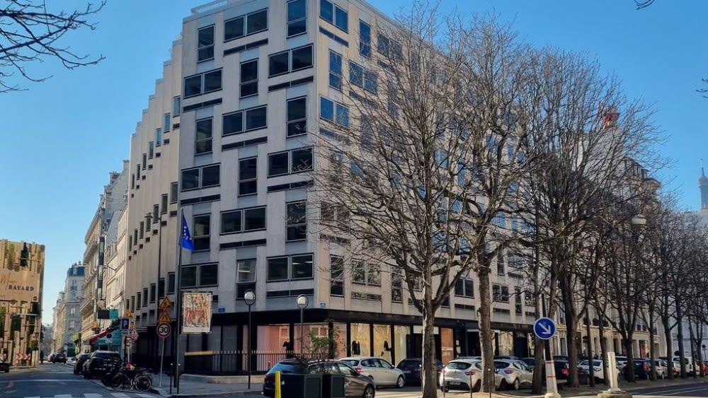 Chanel Buys Building on Avenue Montaigne in Paris