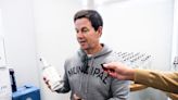 'Love being here': Mark Wahlberg meets Iowa fans during Flecha Azul Tequila stop