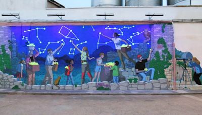 Velas, dibujos y estrellas en el pequeño pueblo valenciano de Titaguas: cultura para abrirse al mundo