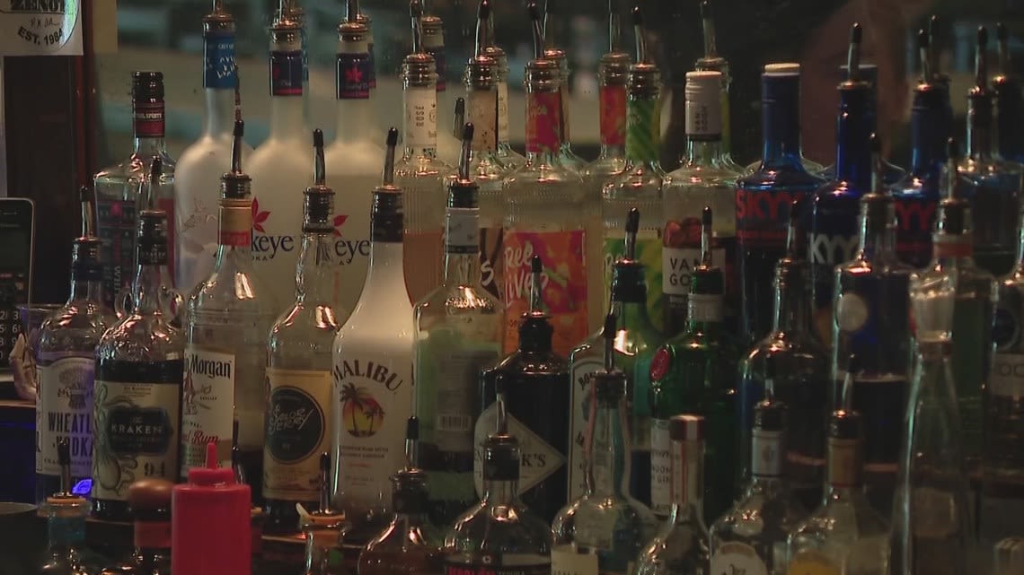 New Ohio bill would require establishments that serve alcohol to get approved training