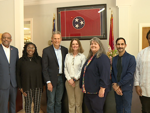 Gov. Bill Lee visits historic museum in celebration of ELVIS Act signing - WBBJ TV