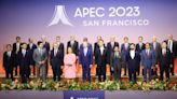 Biden junto a Boluarte y abrazo entre López Obrador y Boric: la foto de la APEC