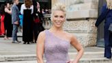 Hannah Waddingham tells off photographer on Olivier Awards red carpet