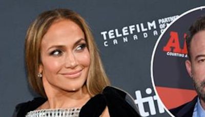 Jennifer Lopez Stuns in Revenge Dress at Premiere of Her and Ben Affleck’s Film Amid Divorce - E! Online