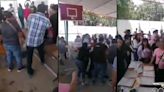 Personas intentan meterse a la fila para votar y desatan trifulca en Los Héroes Coacalco
