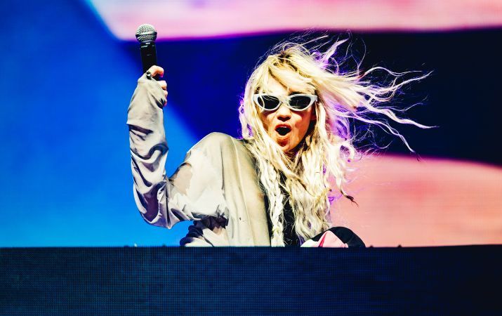 Grimes apologizes for disastrous Coachella set