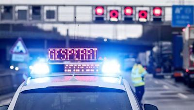 Vollsperrung der A8: Unfall mit mehreren Fahrzeugen bei Siegsdorf