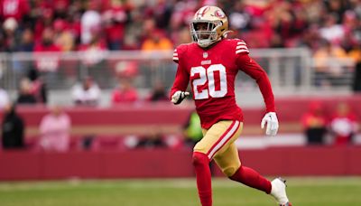 Thomas sustains broken forearm in 49ers' preseason loss to Titans