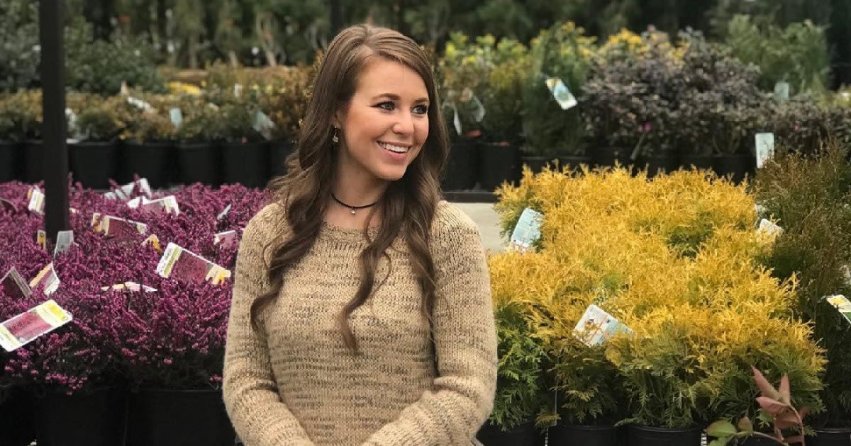 Jana Duggar Reveals She's Engaged, Details on Wedding Plans