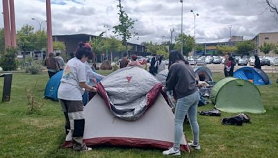 Los estudiantes de la USAL comienzan su acampada en apoyo a Palestina